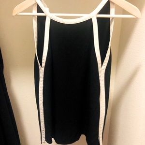 XS ZARA WOMAN SLEEVELESS BLOUSE